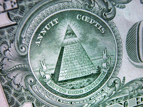 pyramid_on_dollar